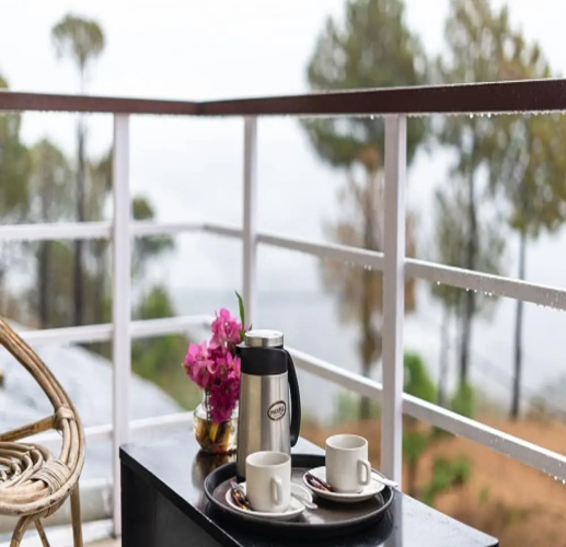 Flutter Hotels & Resort