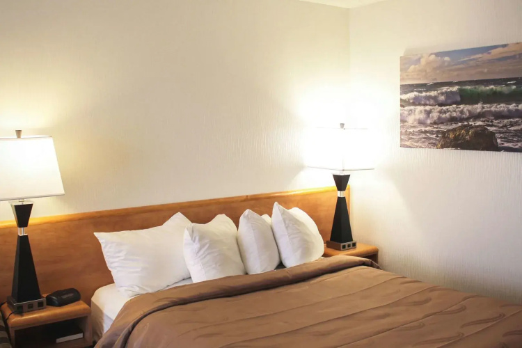 Ramada by Wyndham Arnprior