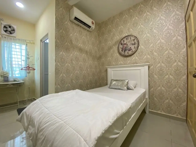 Superior Single room