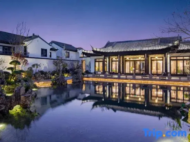 Yunshan Courtyard House