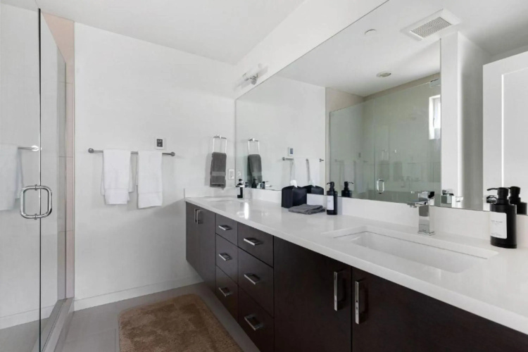 Skyline Serenity in Seattle, Seattle