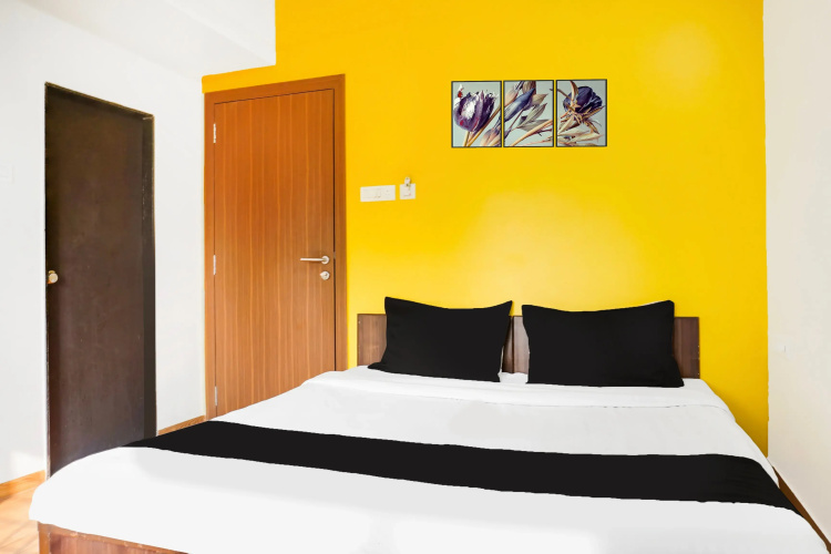 OYO Flagship 81602 Hotel Mv Galaxy