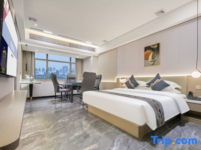 Deluxe Double Suite