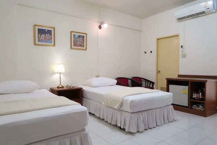 Deluxe Twin room with balcony and with city view