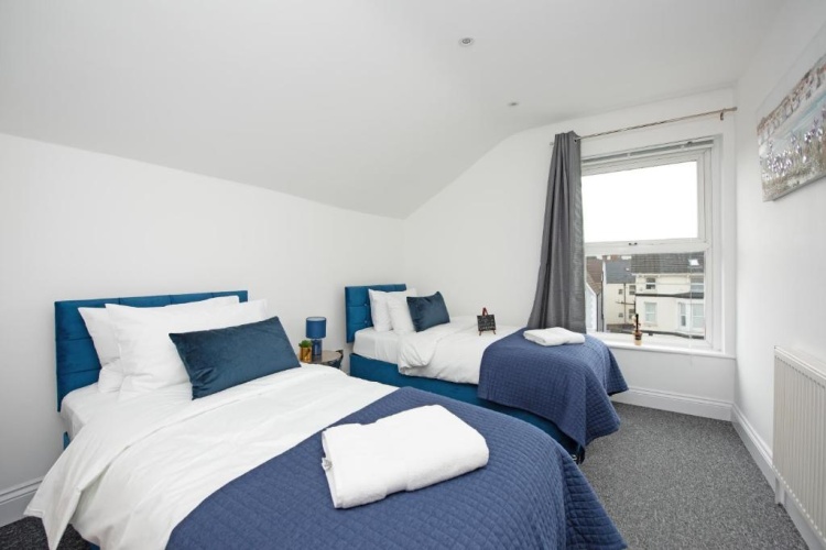 Deluxe Apartment