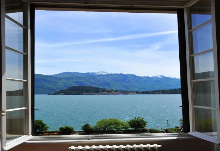 Grand Apartment
