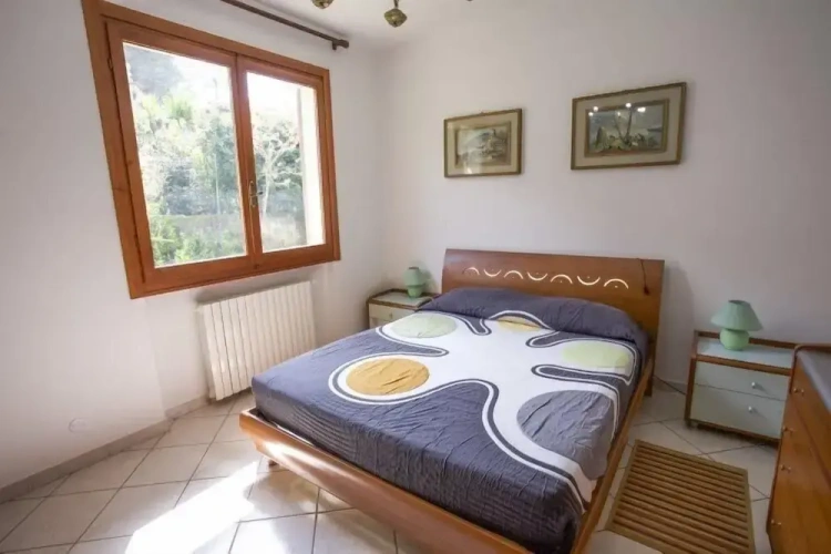 3 Bedrooms Cottage
