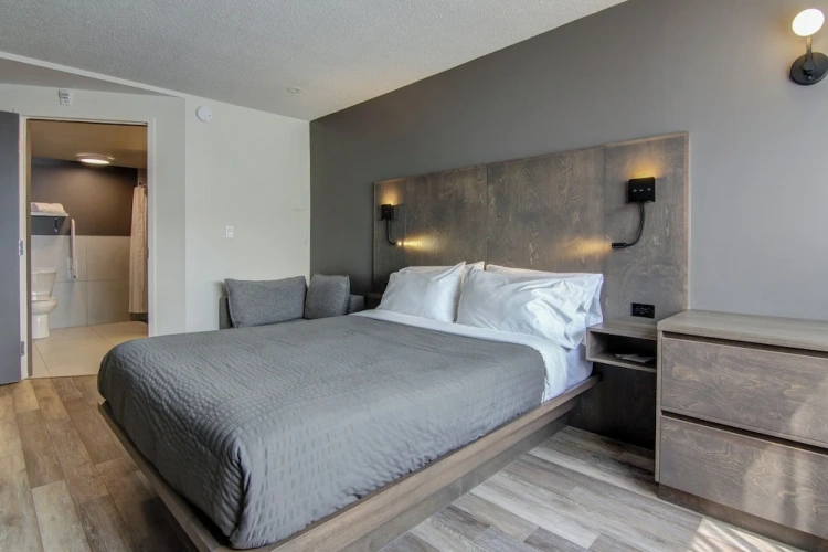 Standard Double Basement room