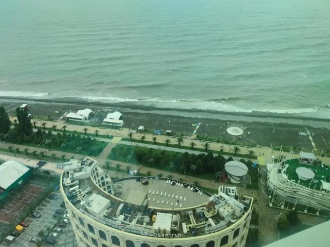 1 Bedroom Apartment with balcony and with view