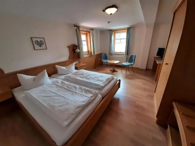 Standard Twin room with view