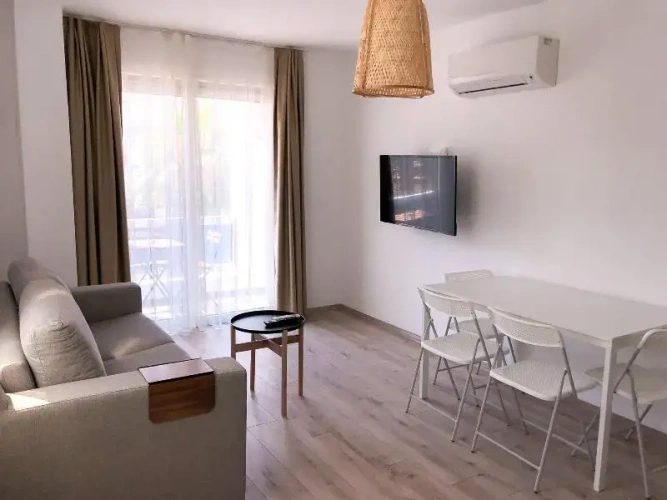 Quadruple Apartment