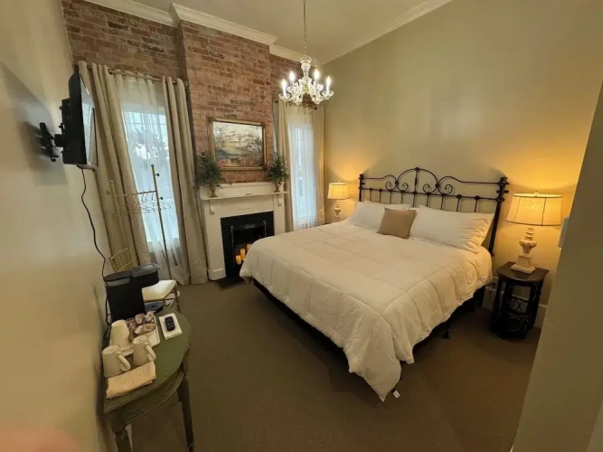 Deluxe Single room