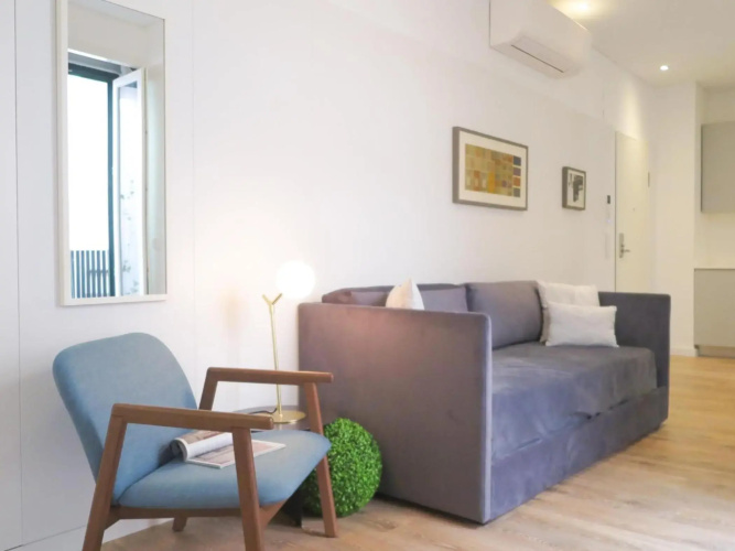 Chiado modern apt with ac elevator green terrace