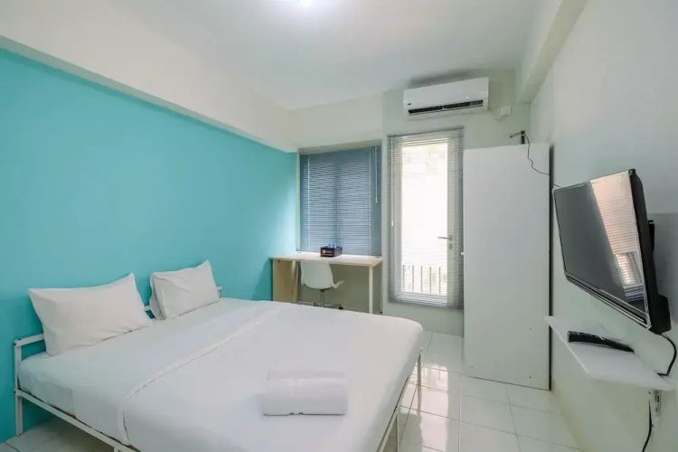 Contemporary Studio at Podomoro Golf View Apartment