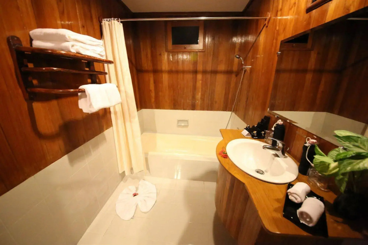 Paramount Inle Resort