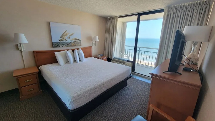Four Sails Resort