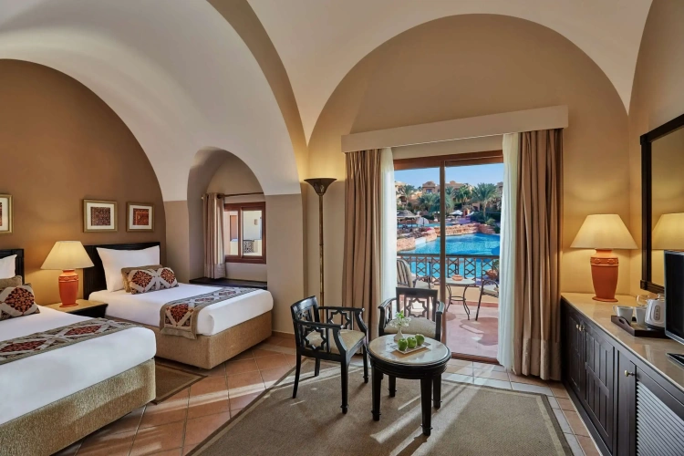 Superior Twin room with pool view