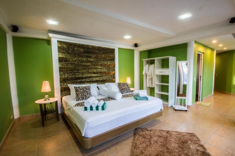 Premier Suite