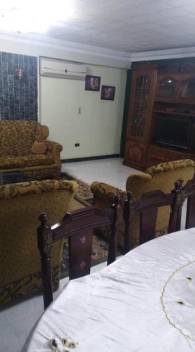 3 Bedrooms Apartment
