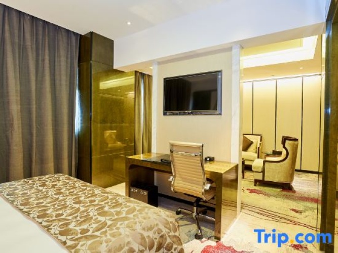 Deluxe Double Suite