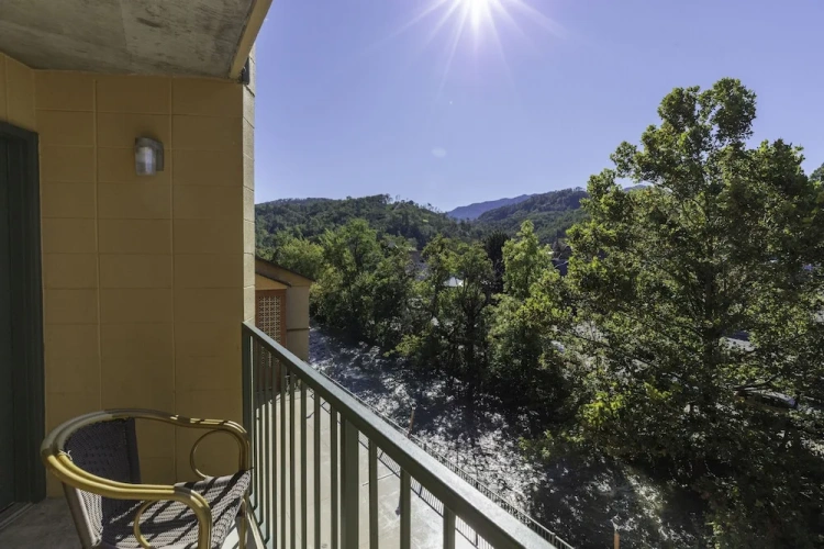 Standard Double room with balcony and with river view