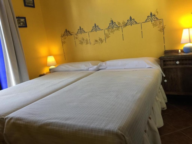 3 Bedrooms Cottage