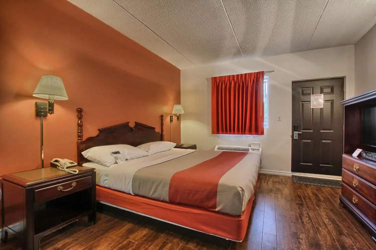 Motel 6 Windsor, ON