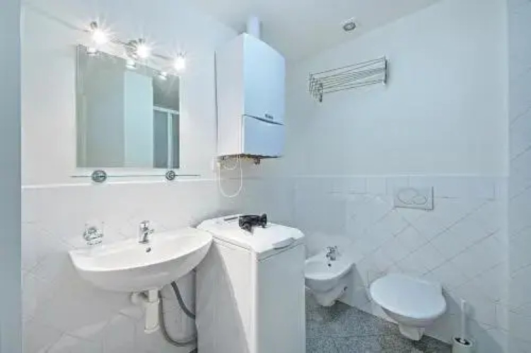 Vincent Apartment