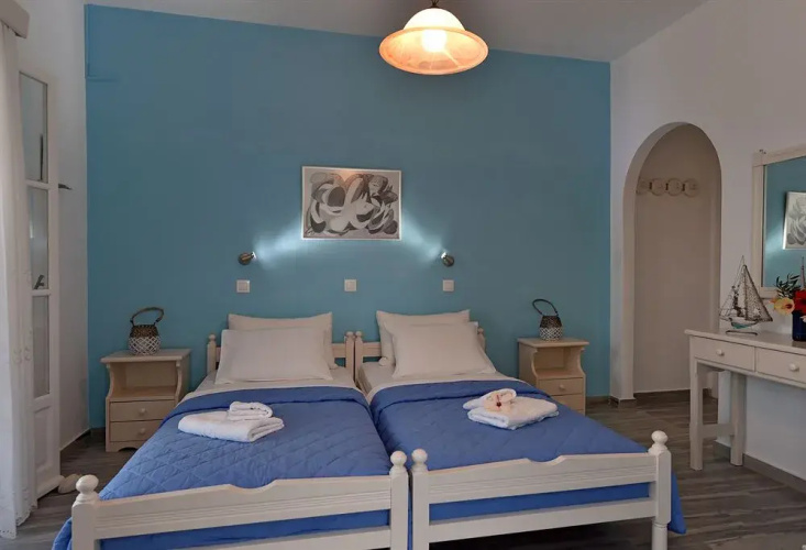 Tarsa Studios & Apartments