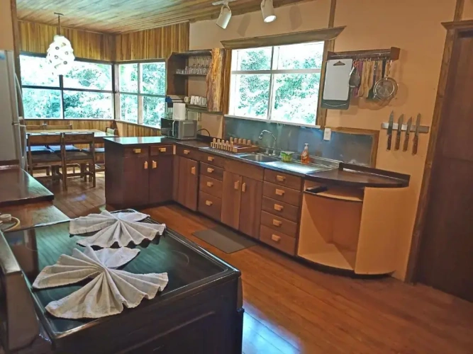 3 Bedrooms Cottage