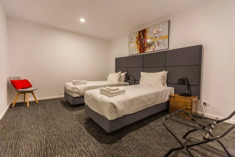 The Palms Apartments