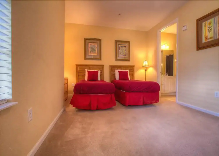 4816 Cayview Avenue #102