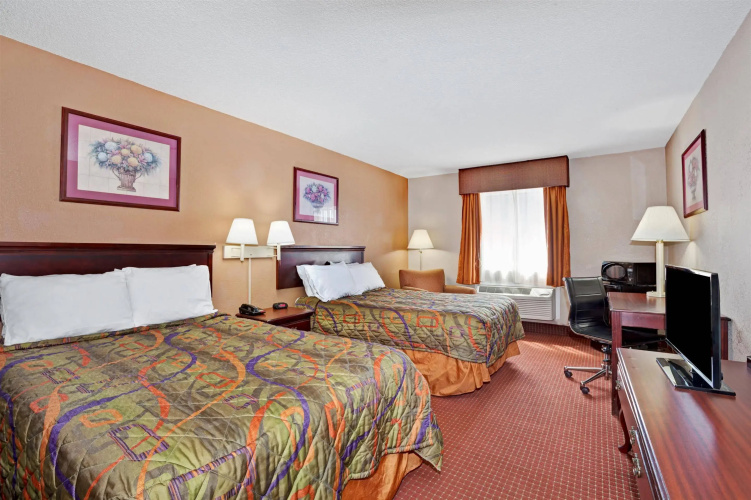 Days Inn Charleston East