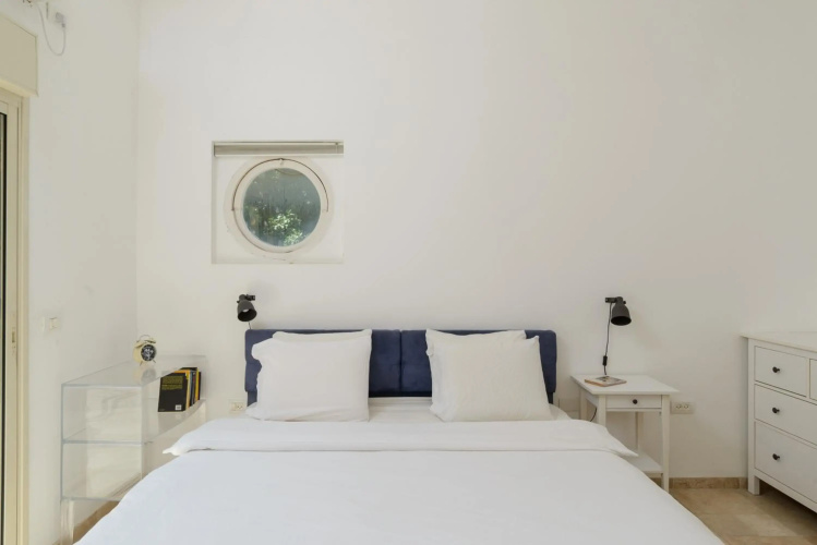 Adorable 2 bedrooms apt next to the beach