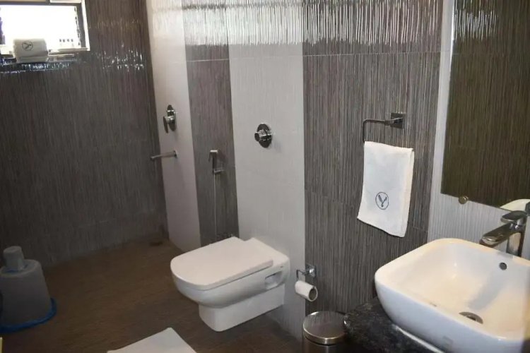 V Hotels