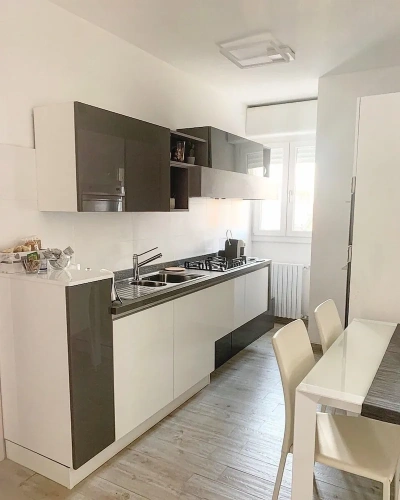 3 Bedrooms Apartment