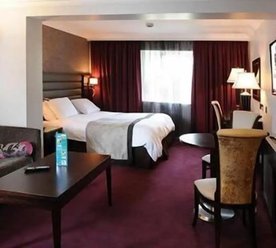 Greville Arms Hotel