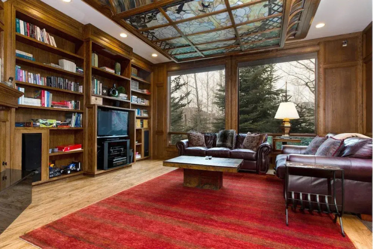 Abode in Vitrail