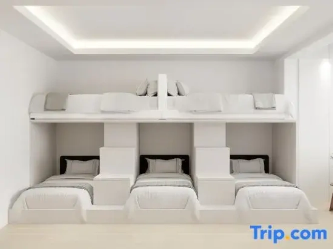 Standard Quintuple room