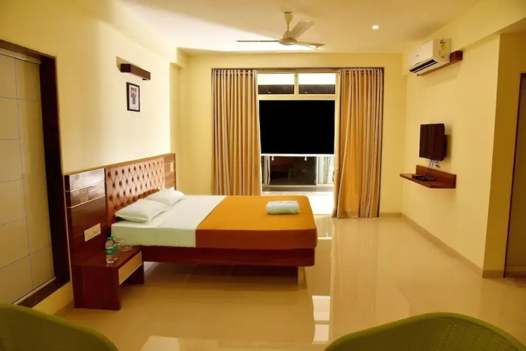 Hotel Sadhana Executive