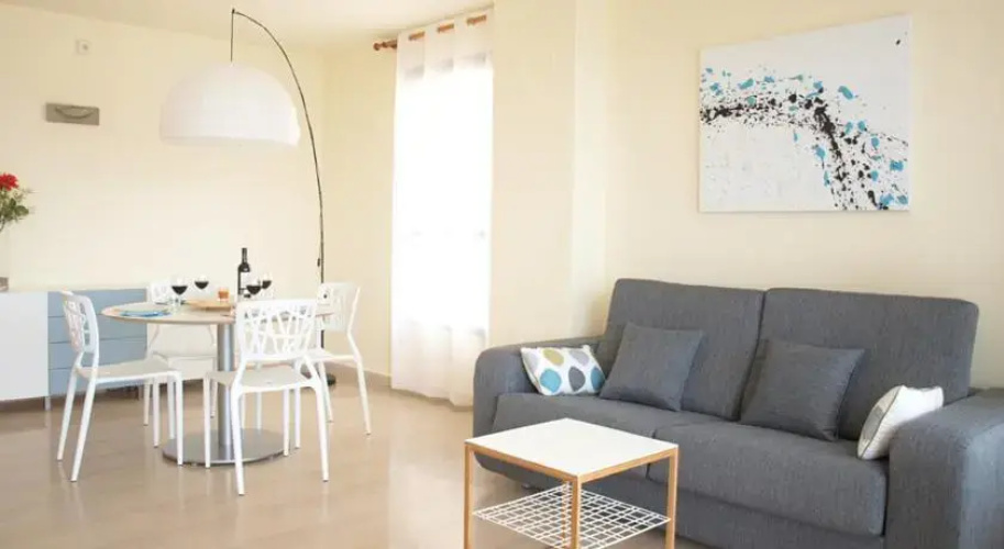 ApartUP Blue Opera View