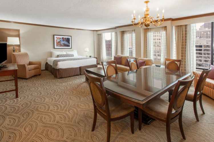 Crowne Plaza Dayton