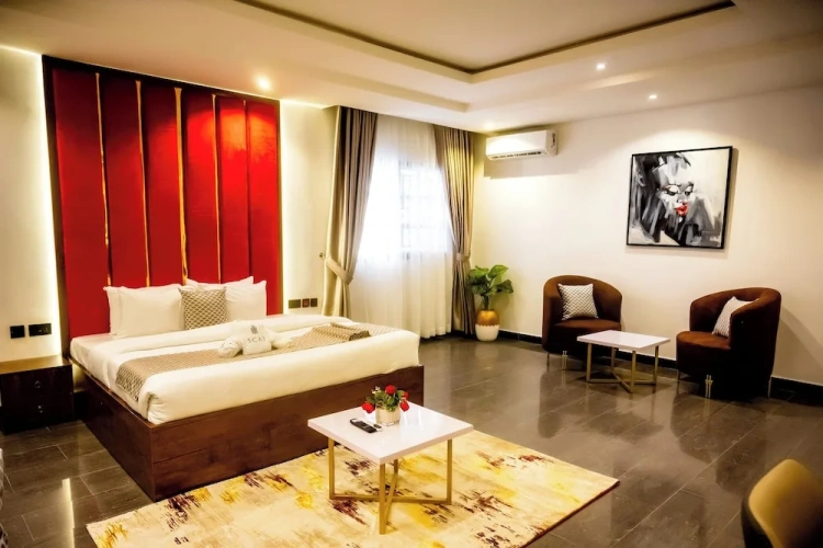 Luxury Suite