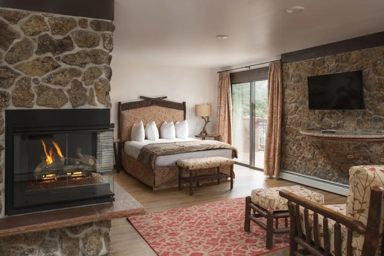 Double Suite with balcony and with river view