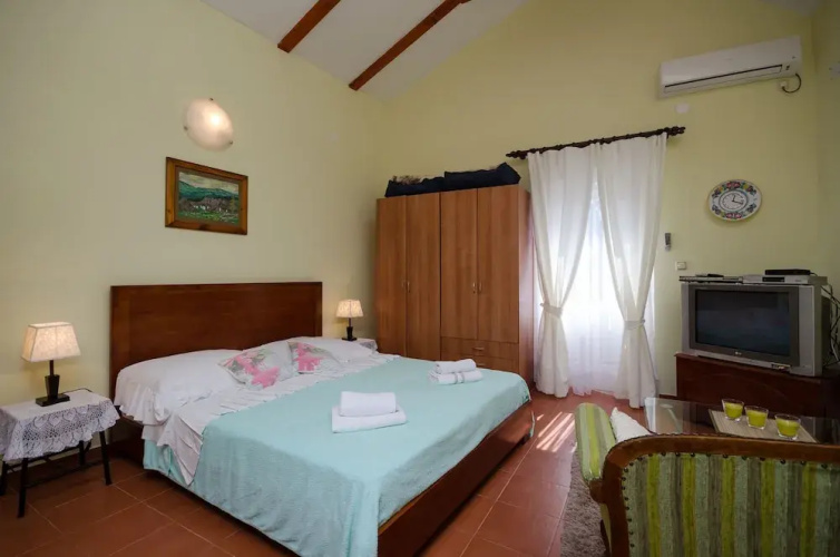 House VILLA BARETIC