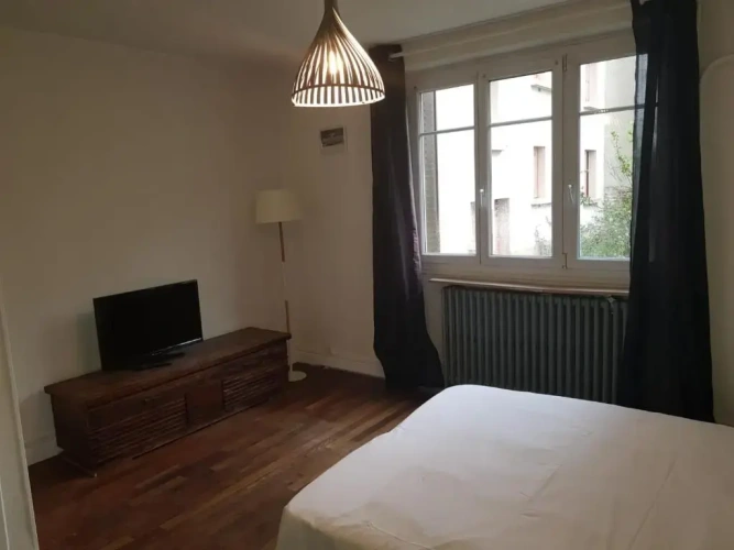 3 Bedrooms Apartment