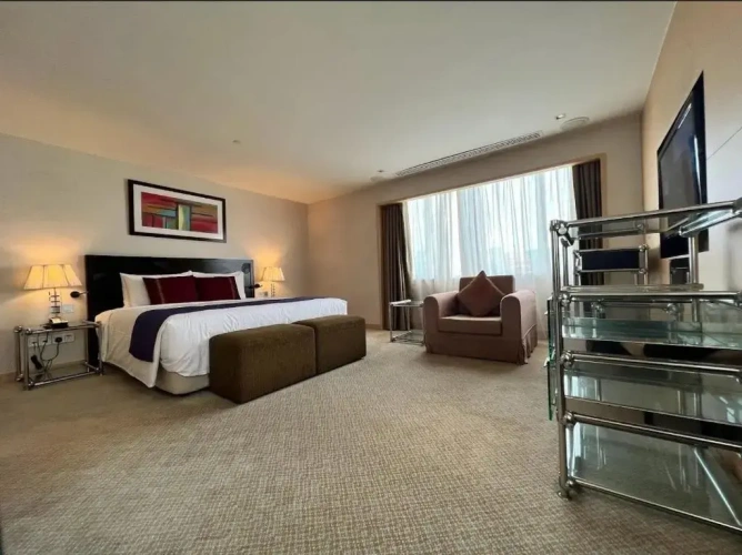 Luxury Suite