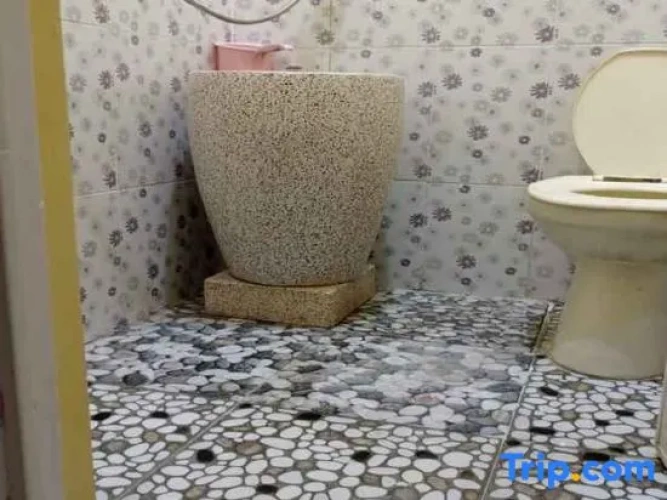 Standard Single room with partial sea view