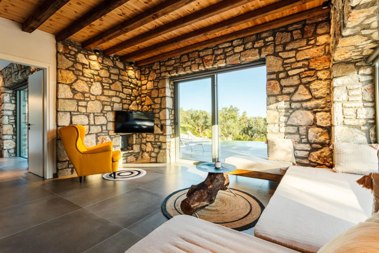 Gerakada Luxury-Horizon Villa with Private Pool
