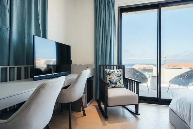 Executive Double Suite with balcony and with ocean view